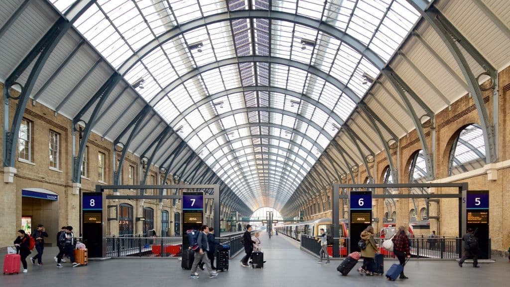 Luggage storage near Liverpool Street Station entrance