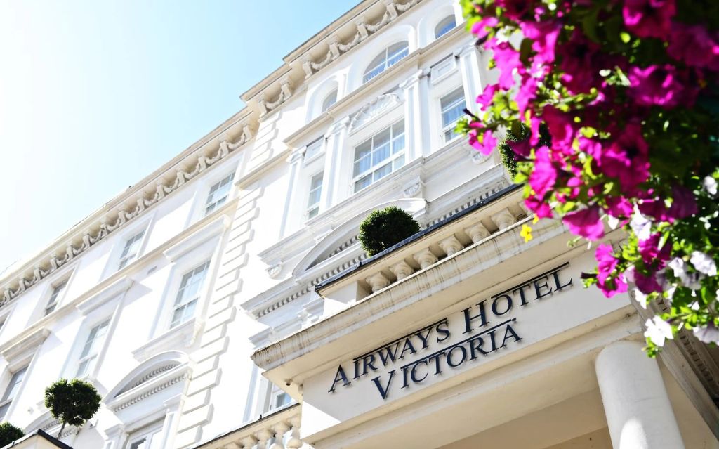 Secure Your Luggage at Victoria Station with Affordable Storage