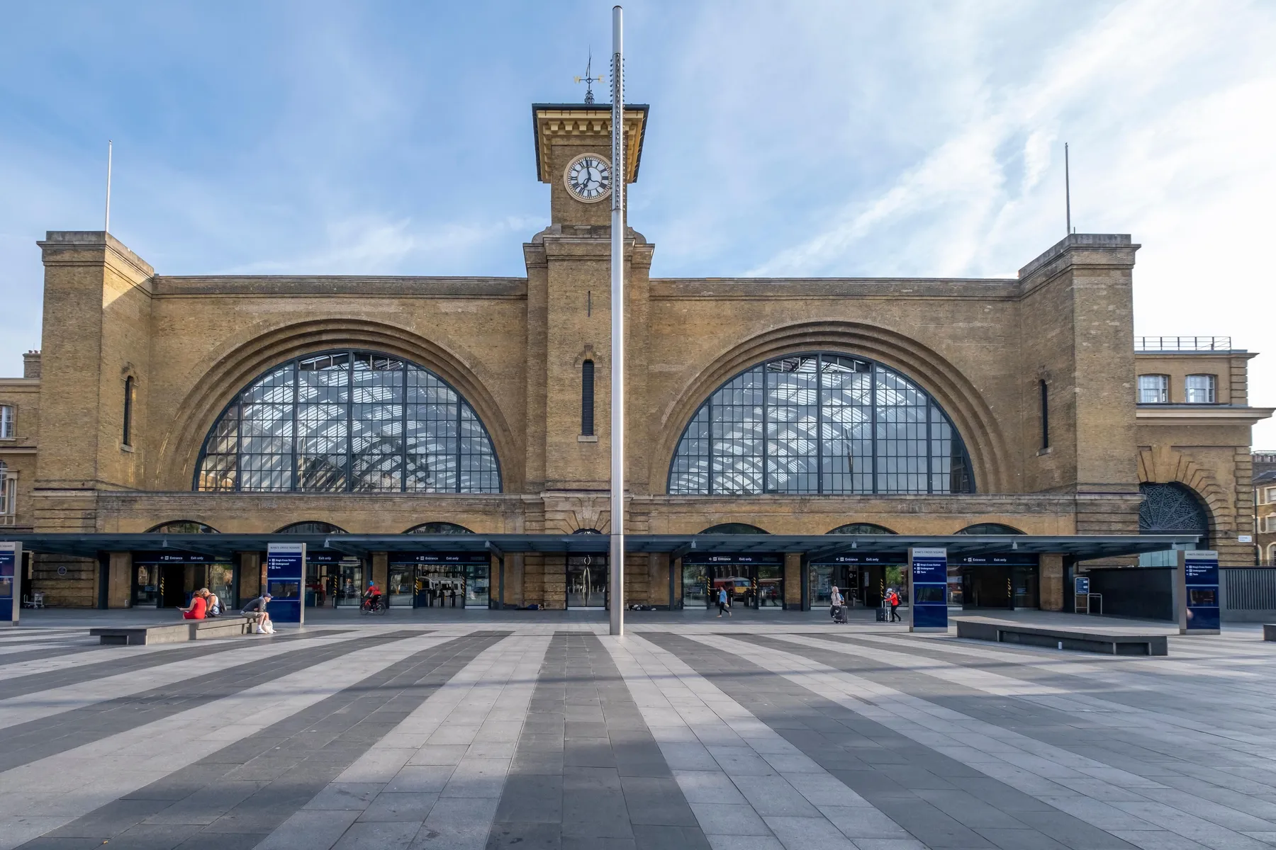 Affordable Luggage Storage Solutions Near Victoria Station